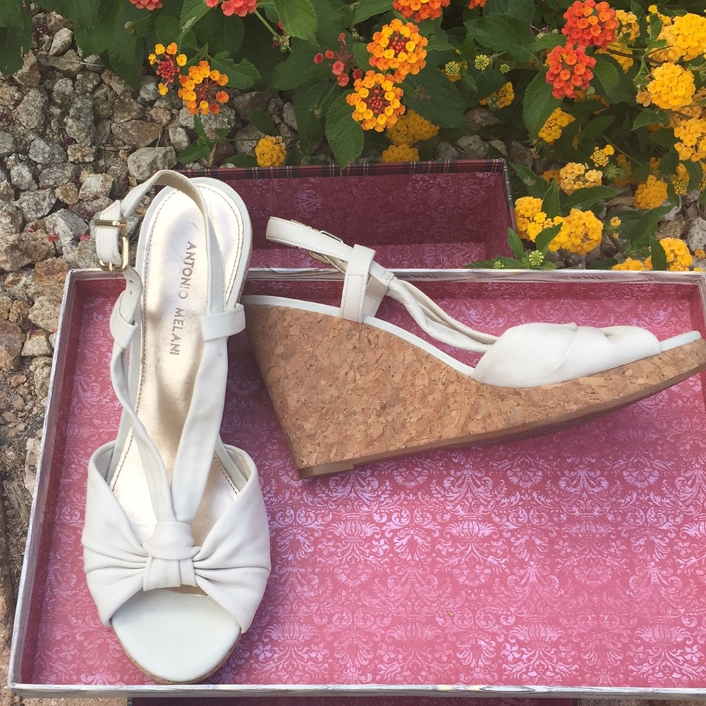 ANTONIO MELANI LEATHER WEDGE HEELS SZ 10